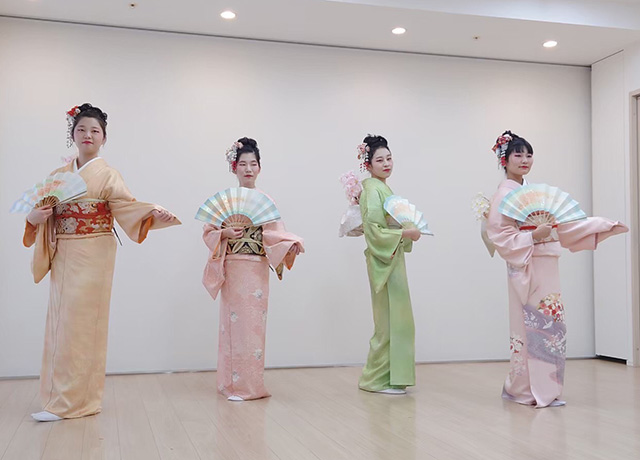 日本舞踊研究同好会